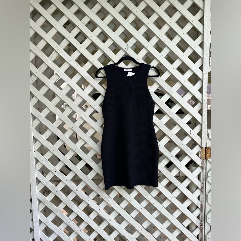 ❤️Aritzia Babaton Sculpt Knit Mini Dress